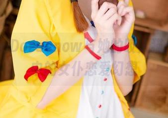 Sally Dorasnow与她的咬人猫：壁纸中的女仆恋爱幻想